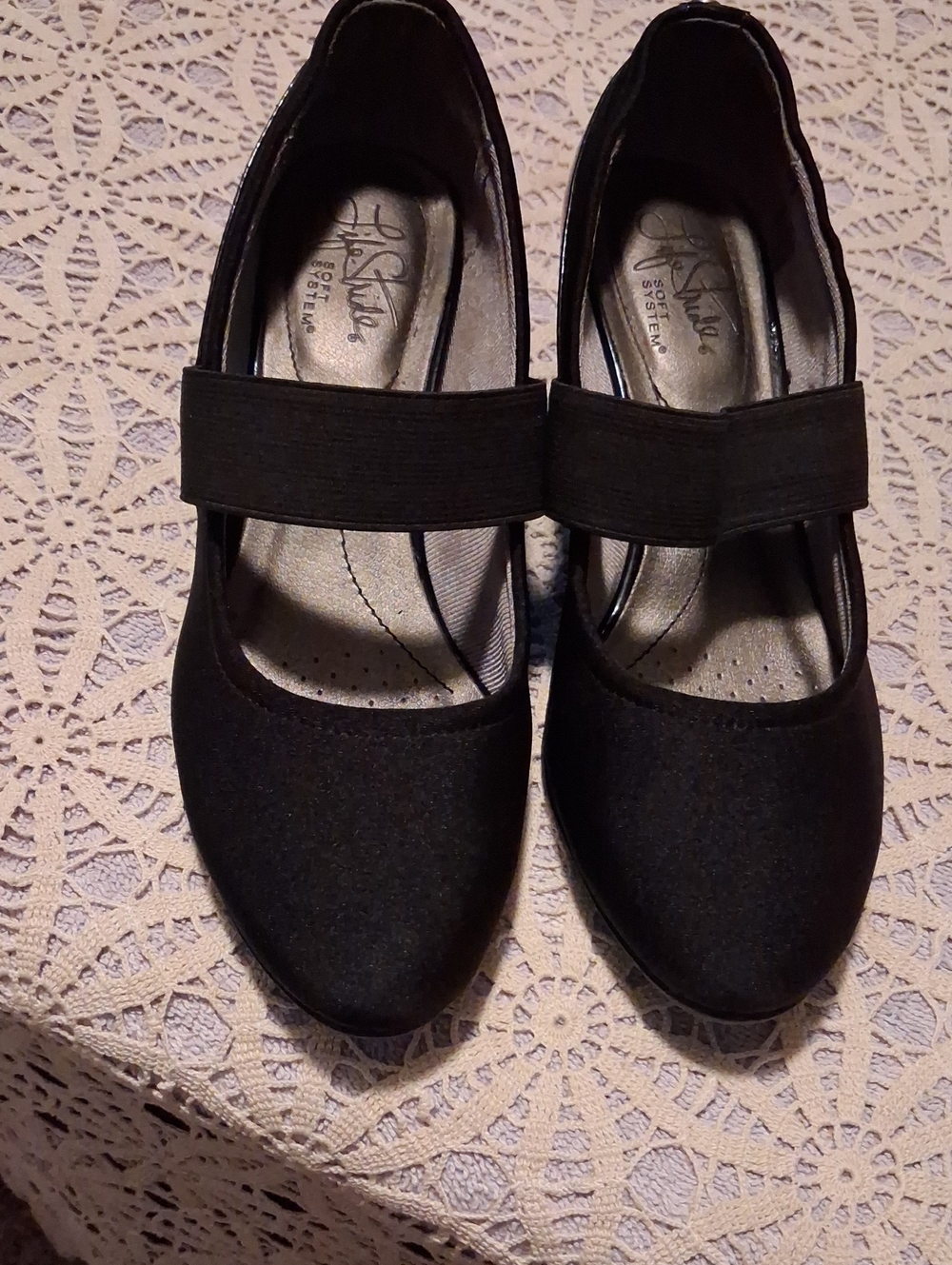 Life Stride Black Elastic-Strap Low Block Heel Mary Janes